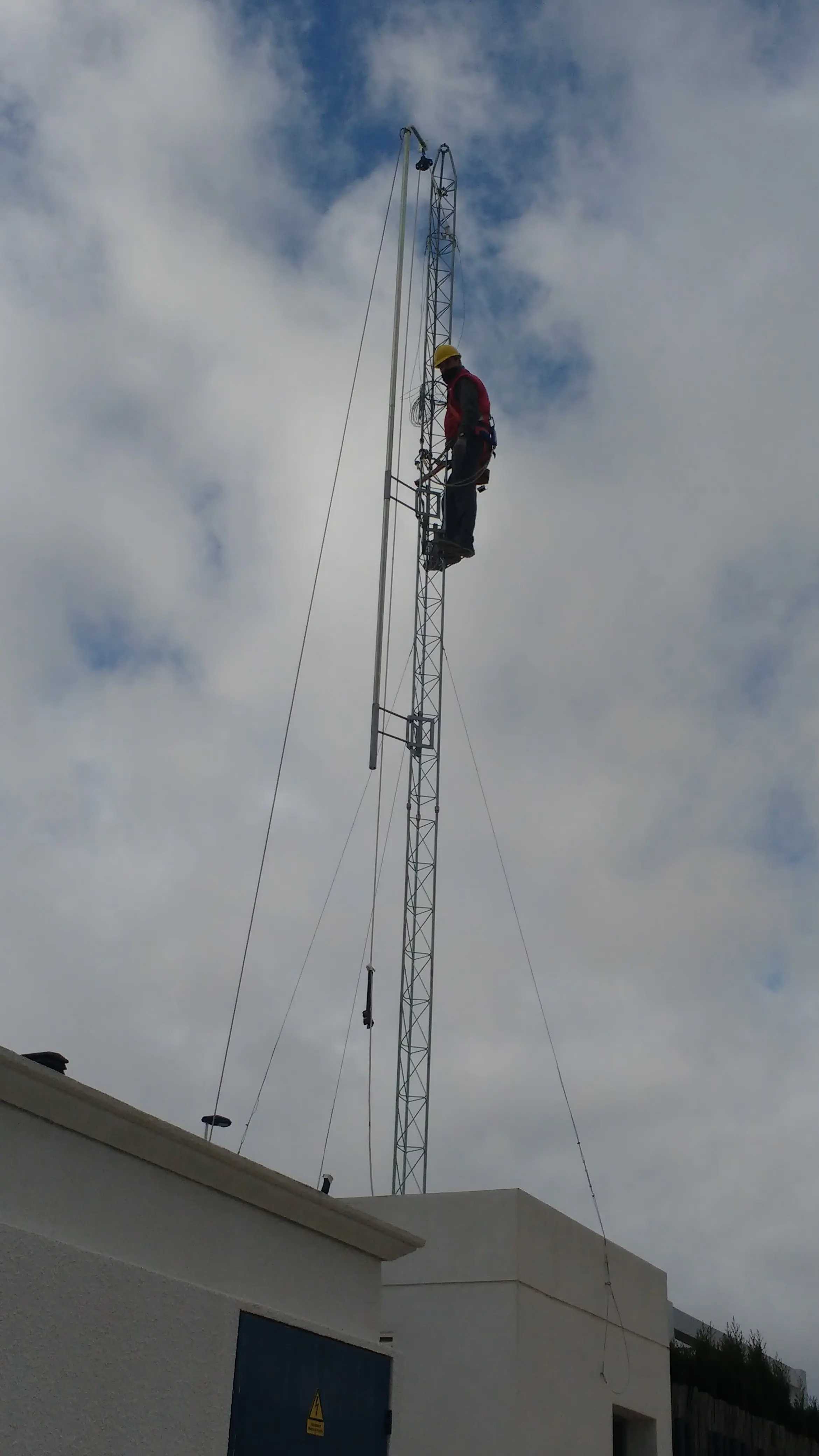 TODO: descripción de "Instalación de antena"