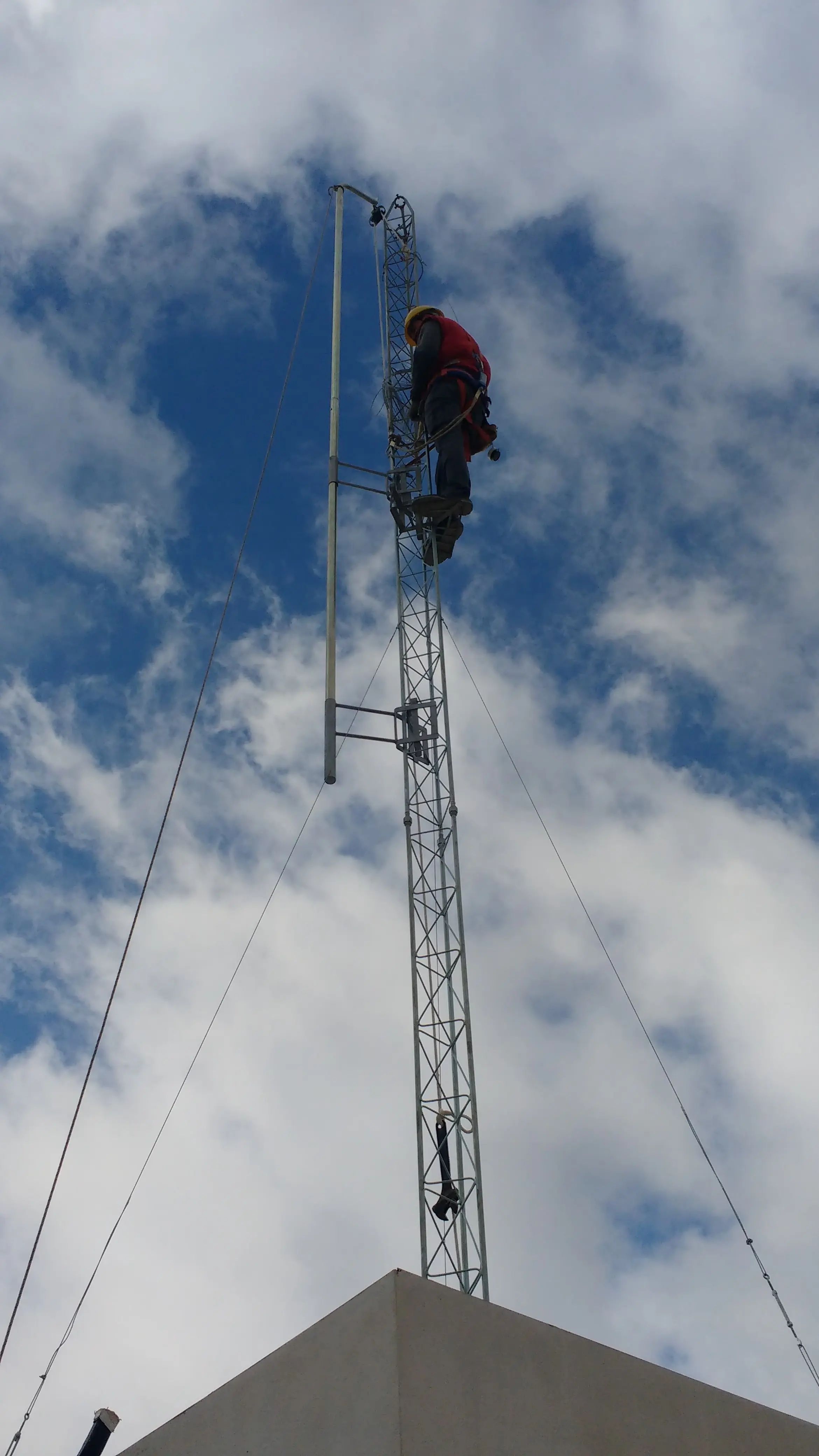 TODO: descripción de "Instalación de antena"