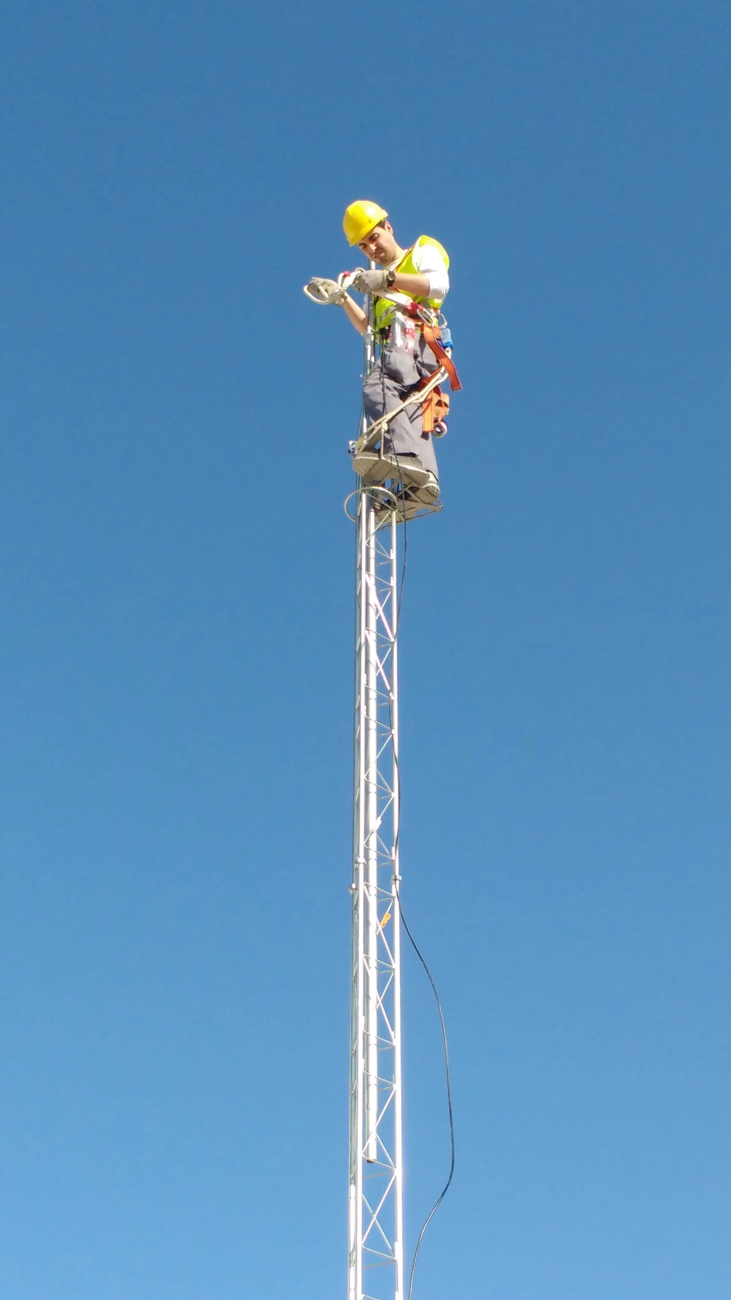 TODO: descripción de "Instalación de antena"