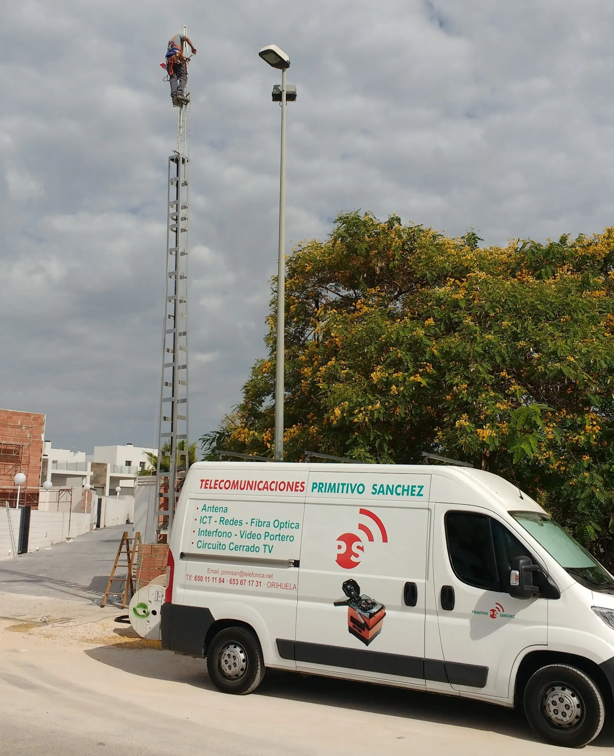TODO: descripción de "Instalación de antena"