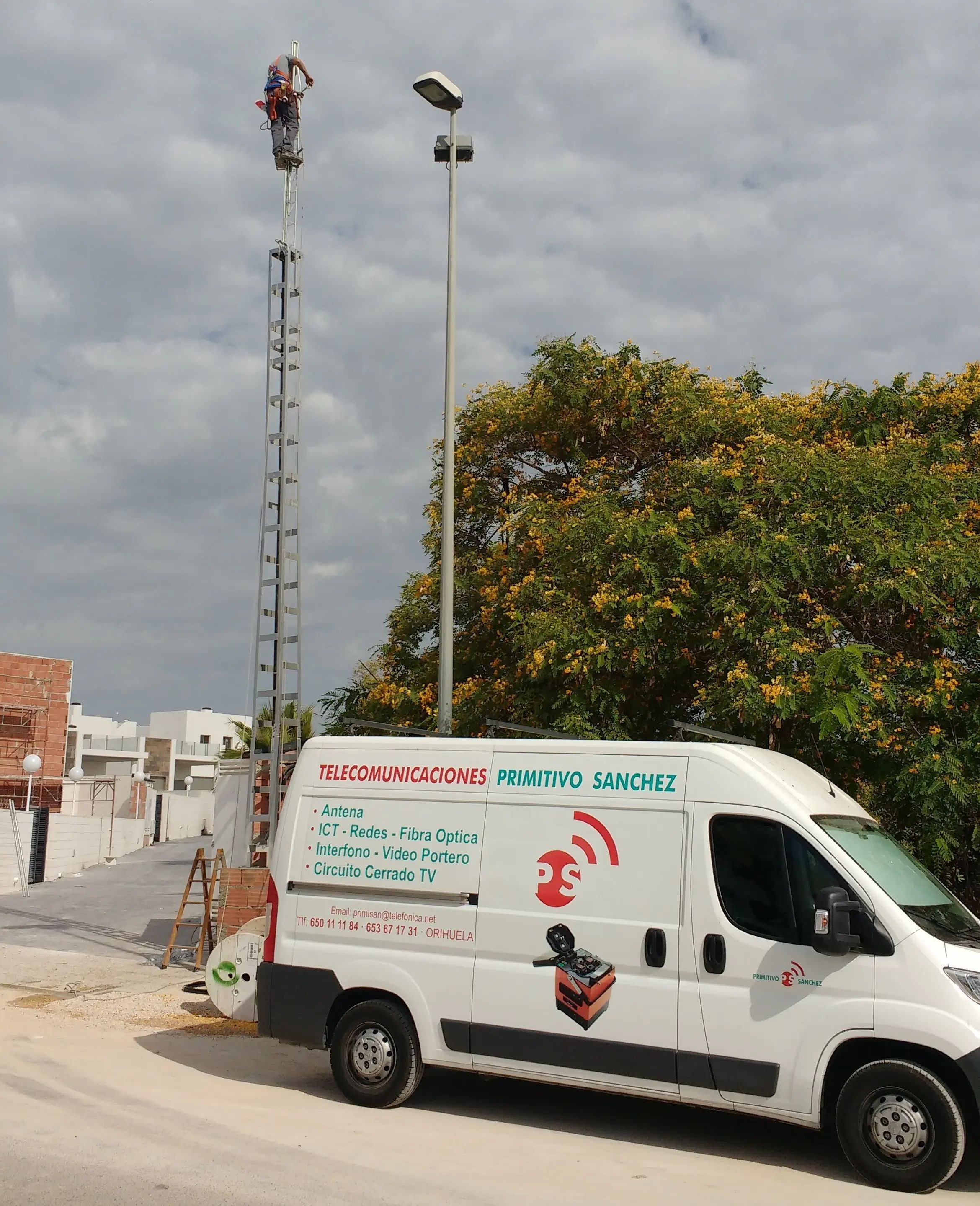 TODO: descripción de "Instalación de antena"